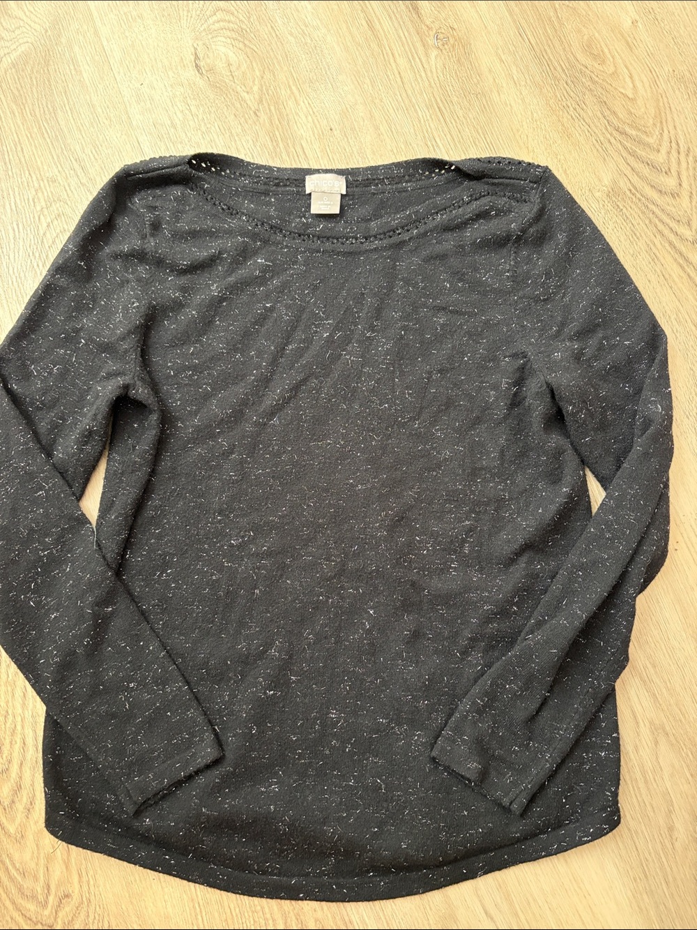 Chico's Black Silver Metallic Shimmer Knit Sweater Cashmere Blend Size 0 S cozy